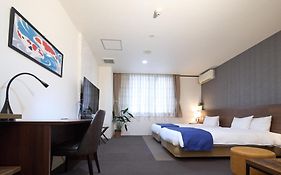 Hotel Tohkai (ホテル東海)